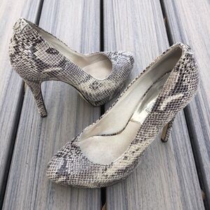 Women's Snake-Print High Heel Pumps - Neutral